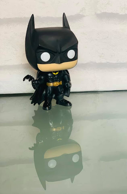 Batman 1989 Funko Pop! Heroes Vinyl figure 275 Batman 1989 Funko Pop! Heroes Vinyl figure with reflection